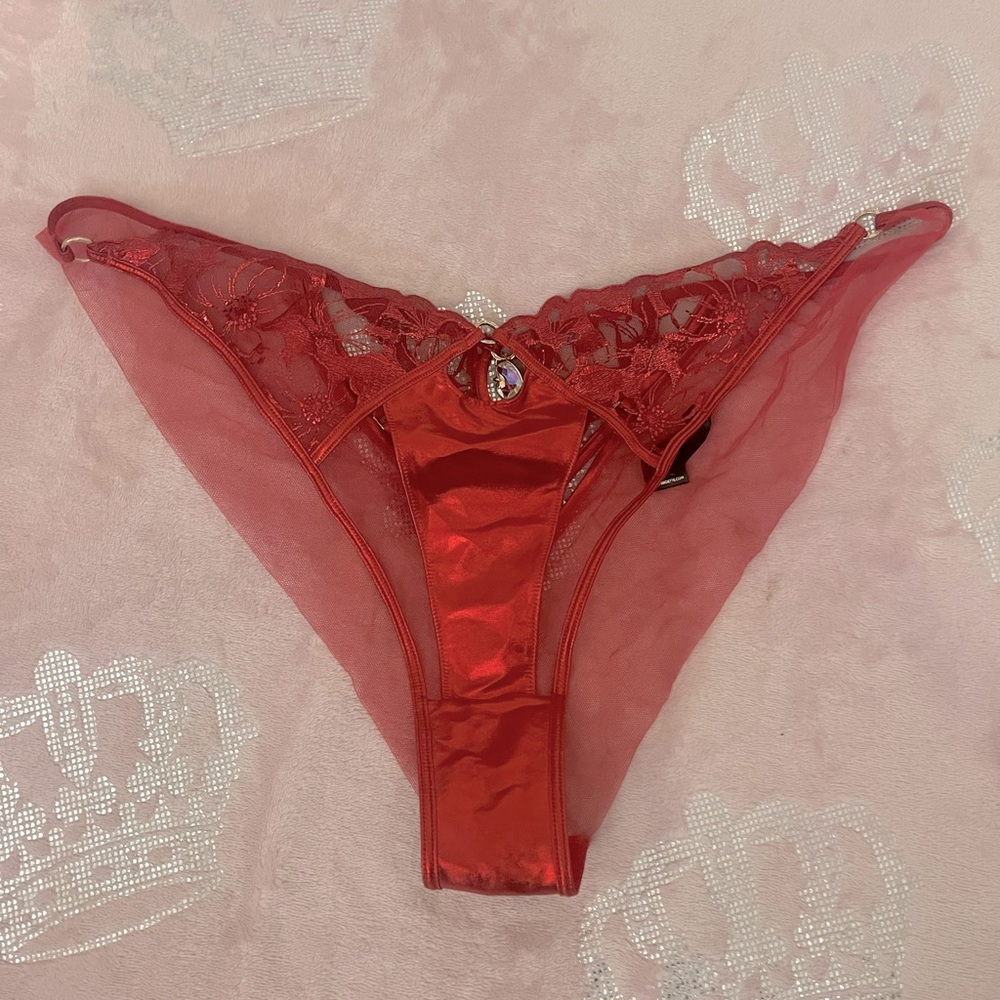 Red panty